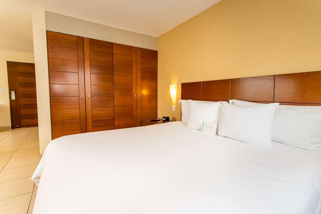 Wyndham Costa Del Sol Pucallpa Pokoj fotografie A bedroom at the hotel