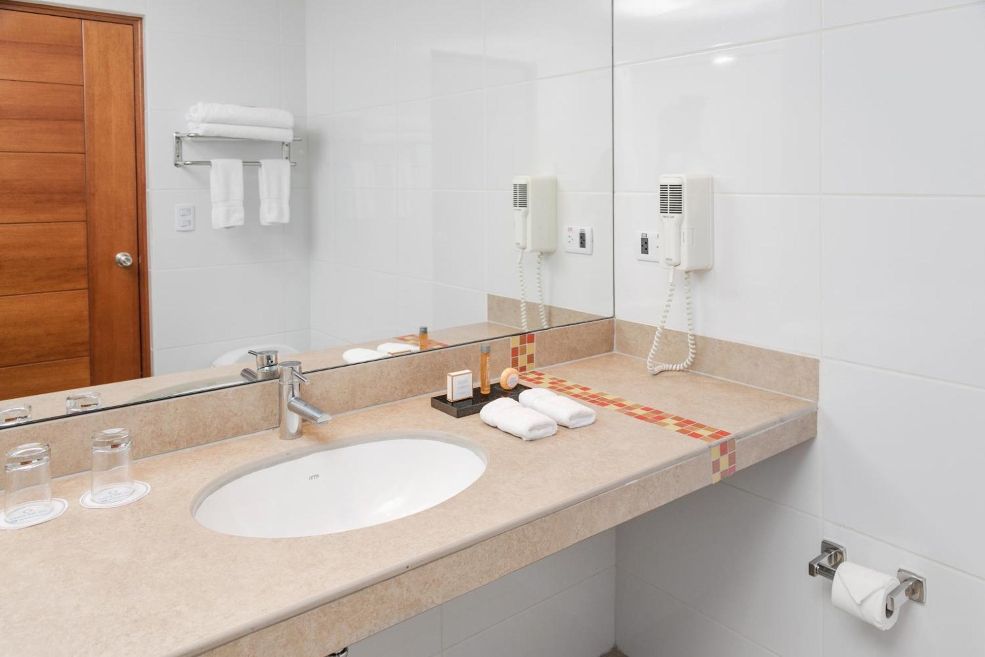 Wyndham Costa Del Sol Pucallpa Exteriér fotografie