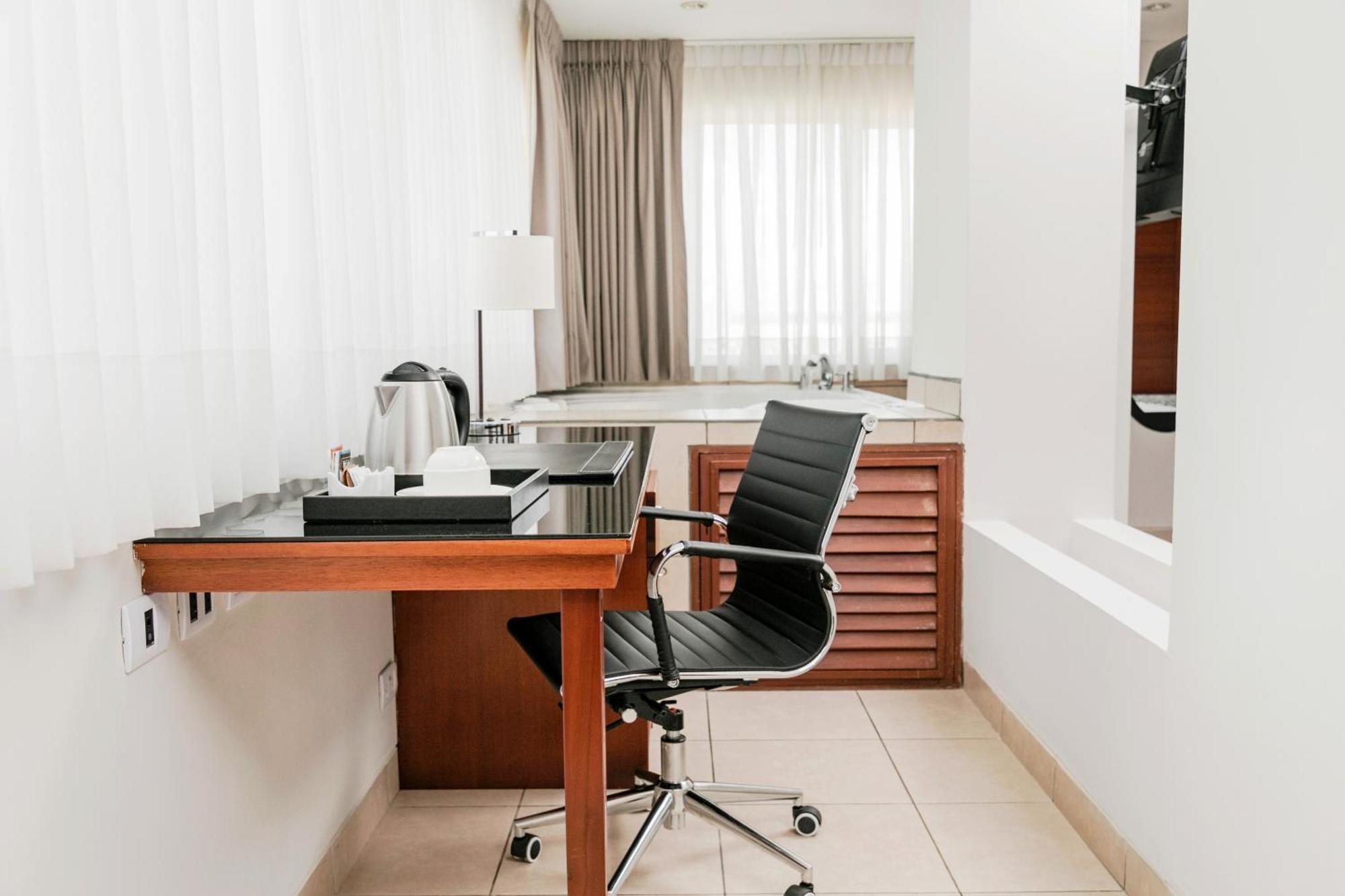 Wyndham Costa Del Sol Pucallpa Exteriér fotografie