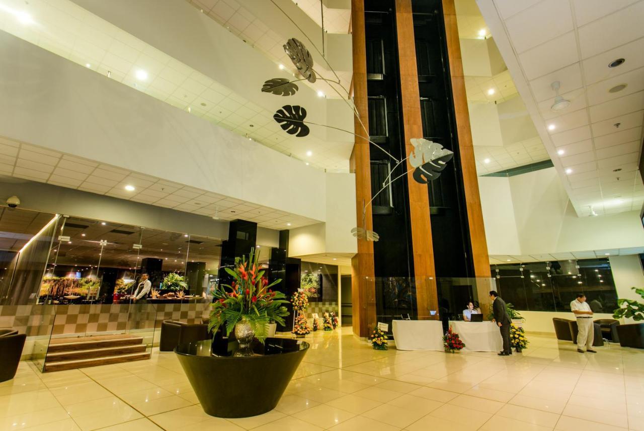 Wyndham Costa Del Sol Pucallpa Exteriér fotografie Lobby