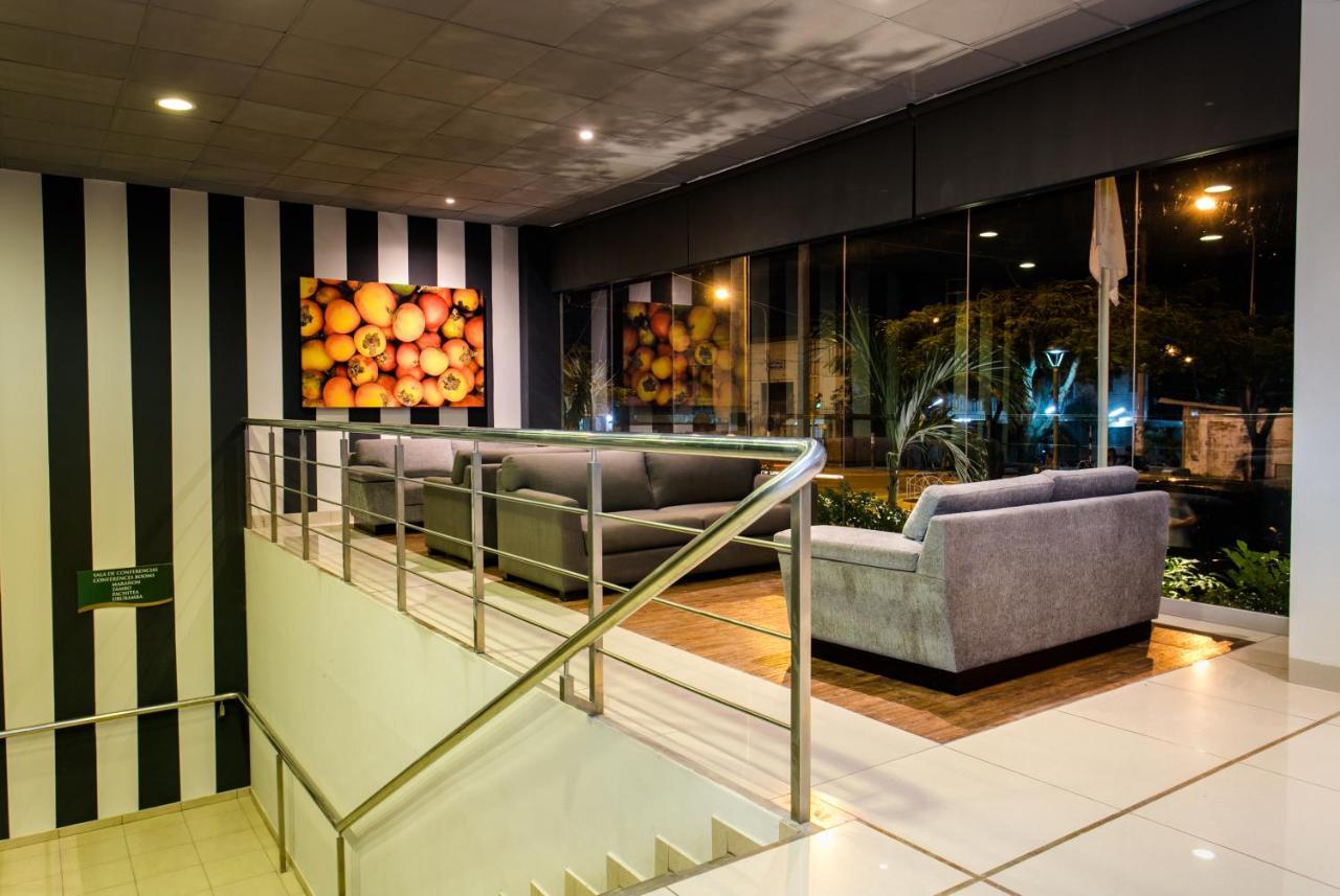 Wyndham Costa Del Sol Pucallpa Exteriér fotografie Lobby
